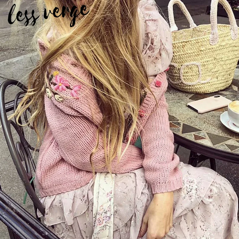 Короткий вязаный кардиган Lessverge с цветочной вышивкой женский синий кашемировый