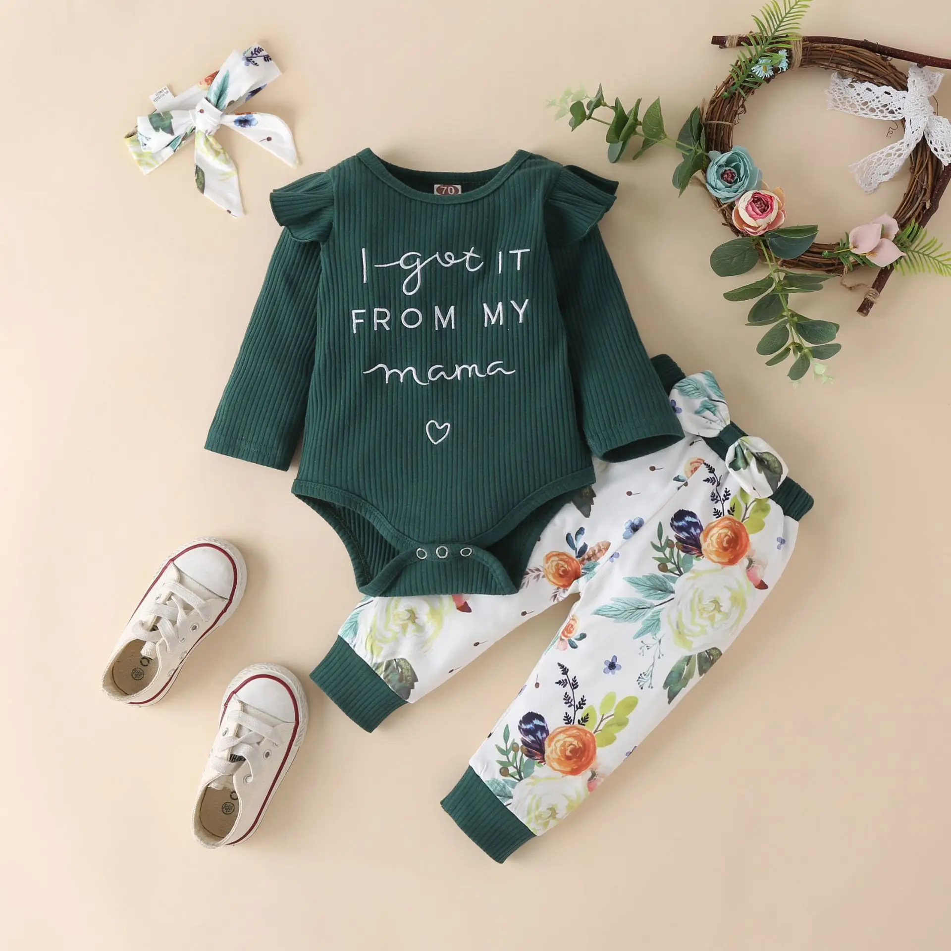 

3Pcs Newborn Baby Girl Clothes Set Letter Print Romper + Bow Floral Print Pants Headband Outfits Casual Infant Clothing