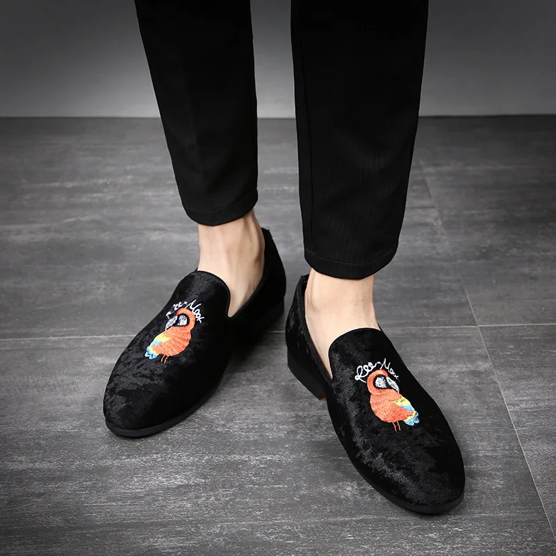 

Men Shoes Big Size Leather Casual Shoe Spring Autumn Men Flats Breathable Doug Embroidered Shoes Fashion Male Loafers Size 38-47