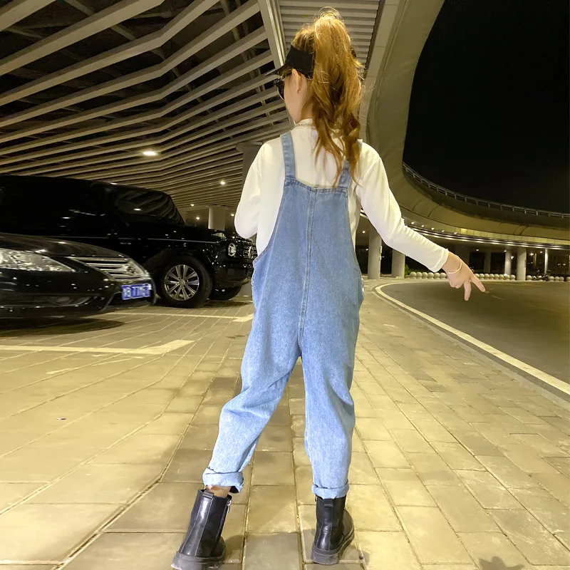 Комбинезон джинсовый для девочек подростков свободный школьный комбинезон с