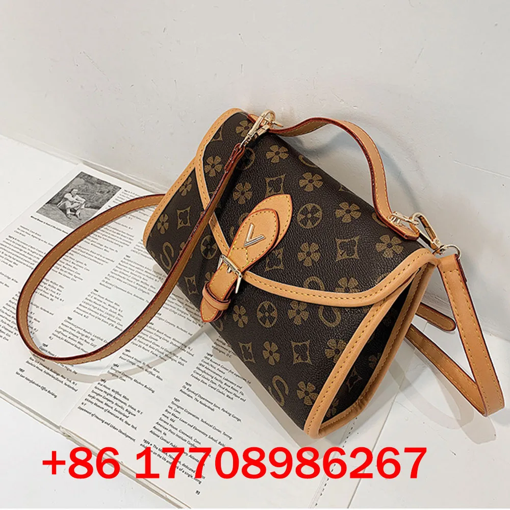 

New Women's Bag Fashion Versatile Printed Street Trend Handbag Medieval Single Shoulder Messenger Bag Women's Shopping Bag