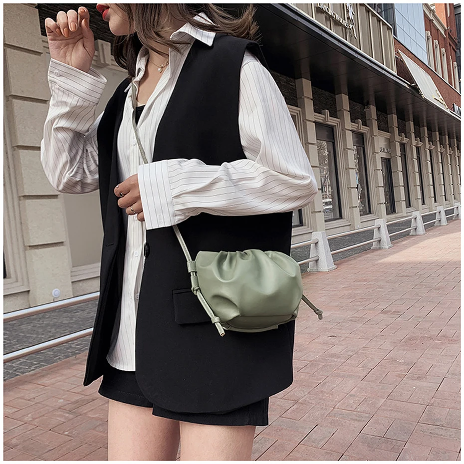 

Women Handbag 2020 Spring New Fashion Small Messenger Bag Candy Soft Designer Brand Shoulder Crossbody Bag Fold Cloud Clutch Bag
