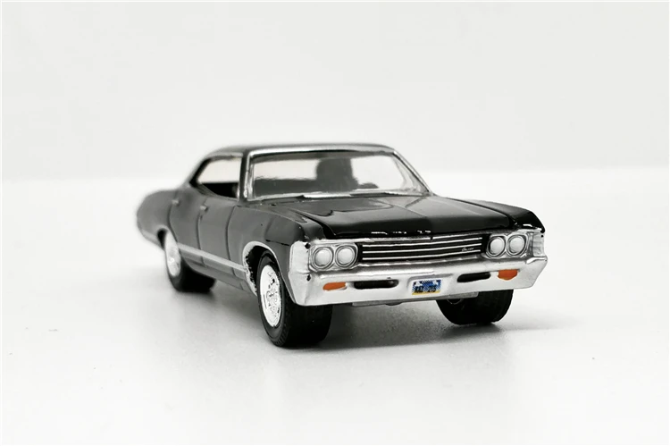 Greenlight 1: 64 Chevrolet Impala спортивный седан 1967 County дороги без коробки