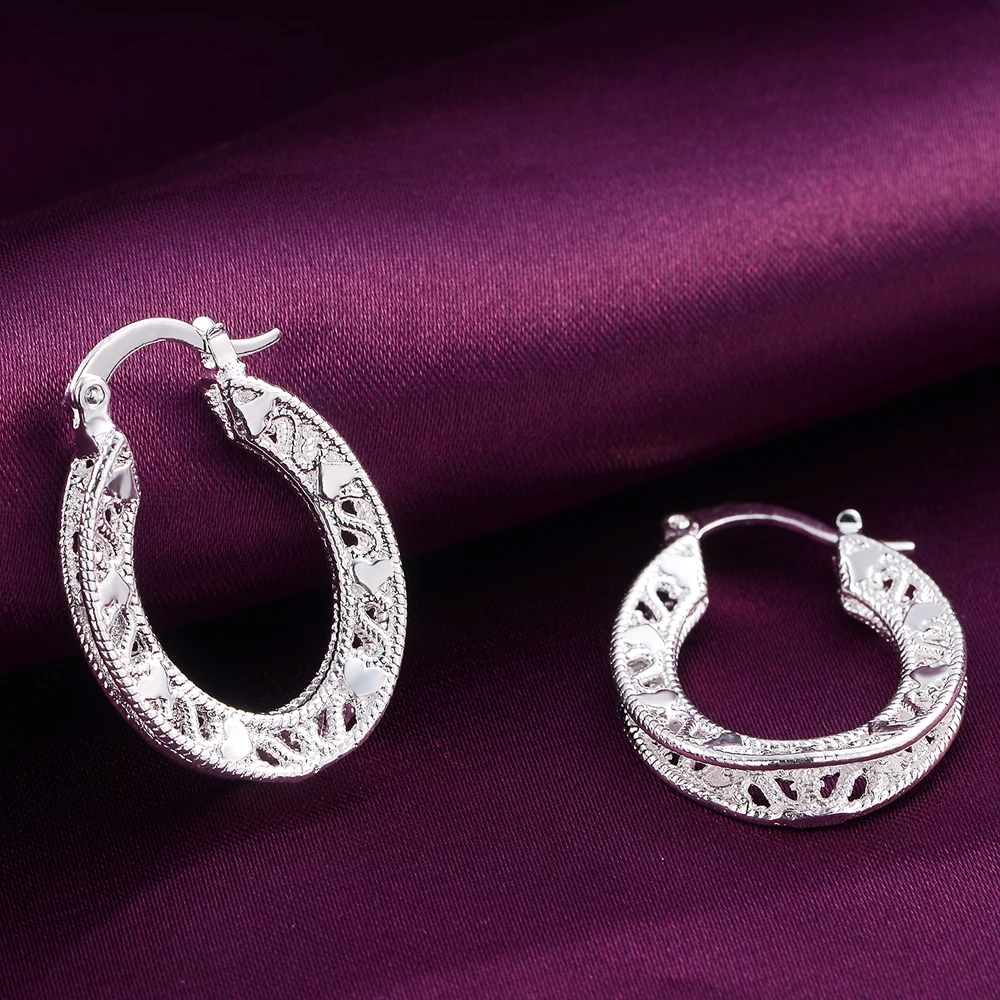 

Женские серьги из серебра 925 пробы, с круглым резным сердцем