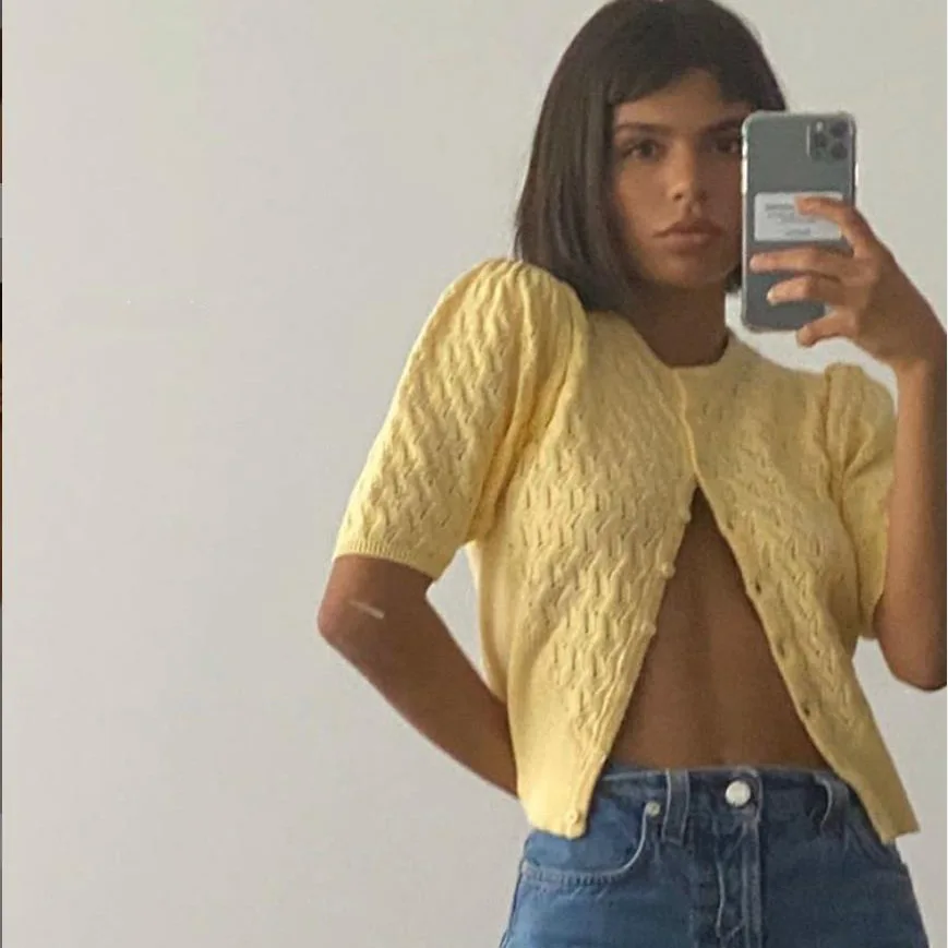 

WEPBEL Women's Short Sleeves Single-Breasted Summer Knitted Sweaters Casual Cardigan Sexy Hollow Slim-Fit Knitted Sweaters