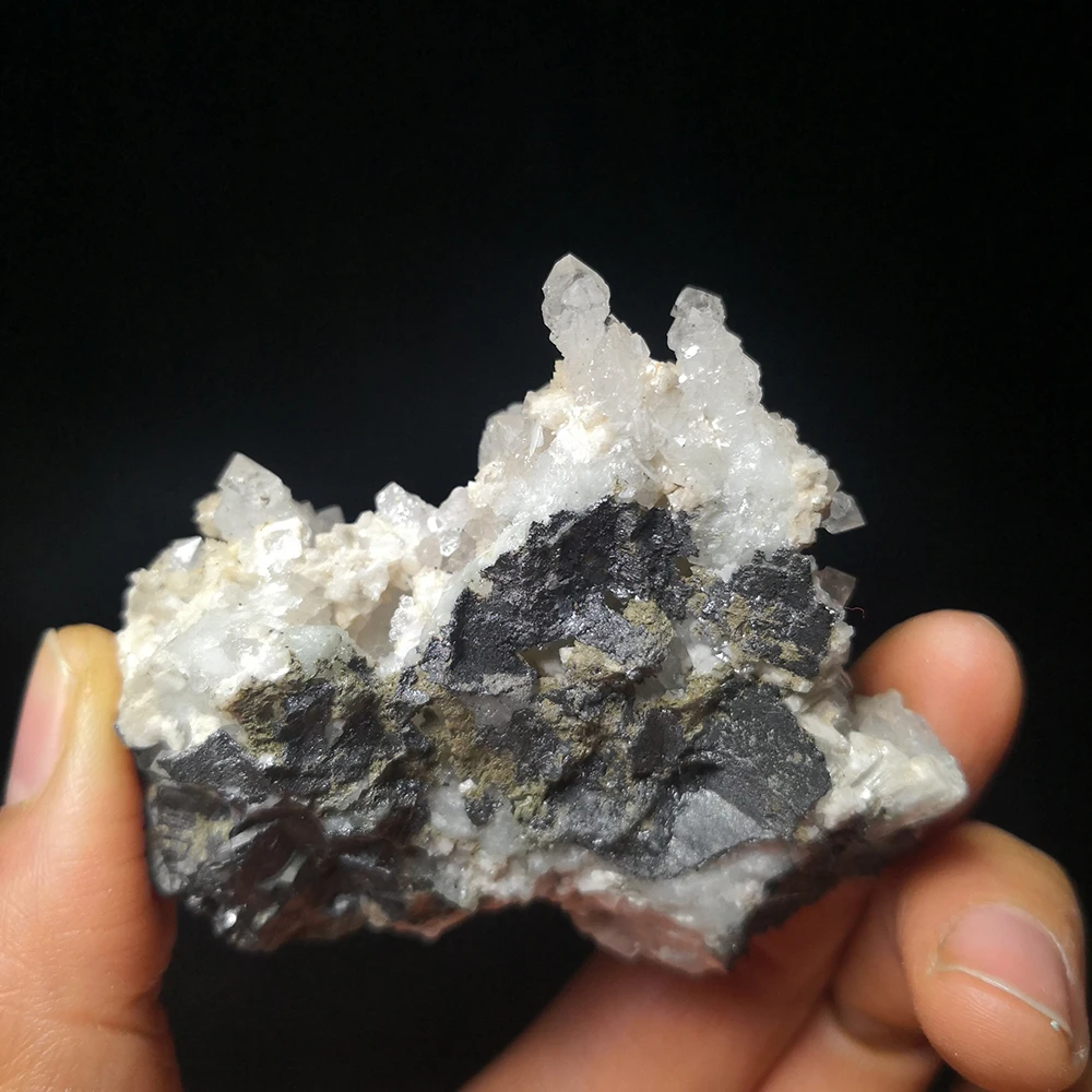 

77g Natural red quartz Mineral stone crystals specimens form dongxiang jiangxi CHINA A1-4