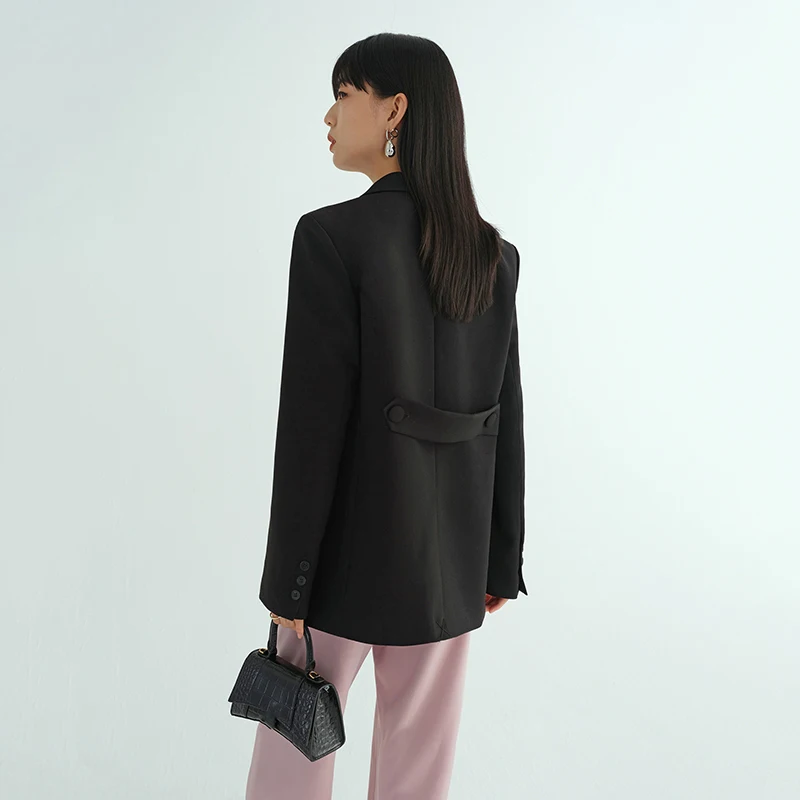 

[EAM] Women Single Breasted Black Blazer New Notched Collar Long Sleeve Loose Fit Jacket Fashion Spring Autumn 2021 1DD4920