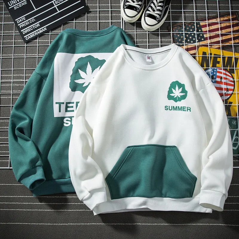 

Hoodies & Sweatshirts