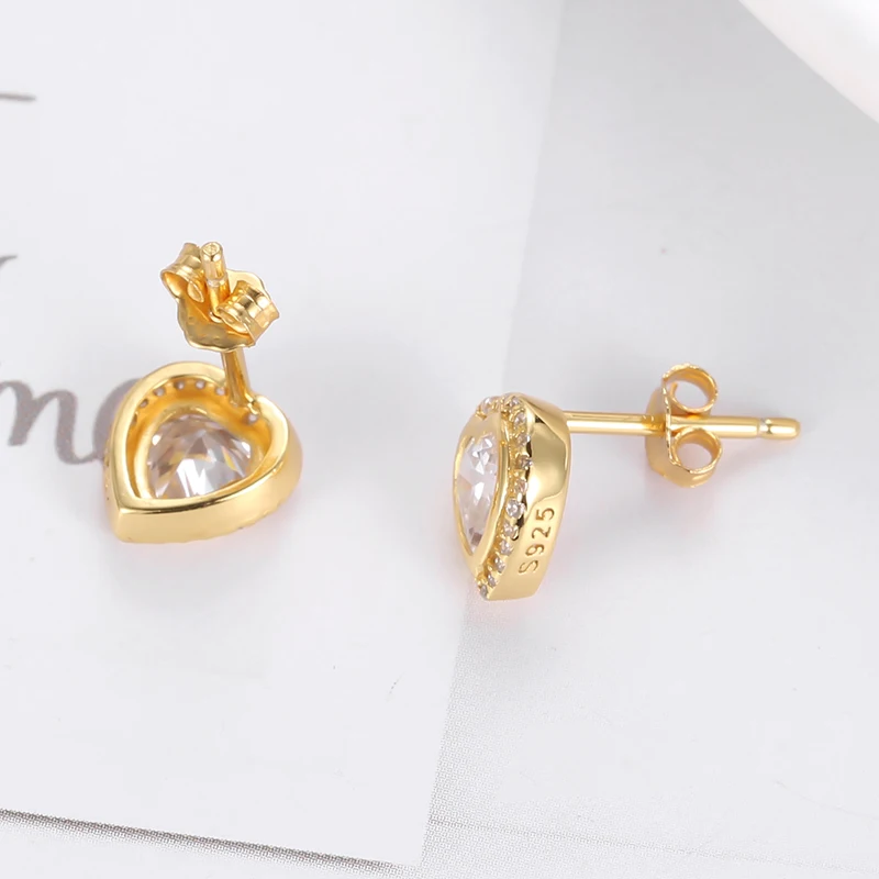 Подарки на новый год красивые маленькие серьги-гвоздики для девушек сердечки