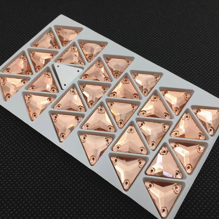 light peach Треугольные стразы с плоской задней частью и 3 отверстиями, стеклянные кристаллы, 12 м, 16 мм, 22 мм, стразы, бусины для свадебного платья, обувь, сумки, сделай сам, отделка - Цвет: light peach