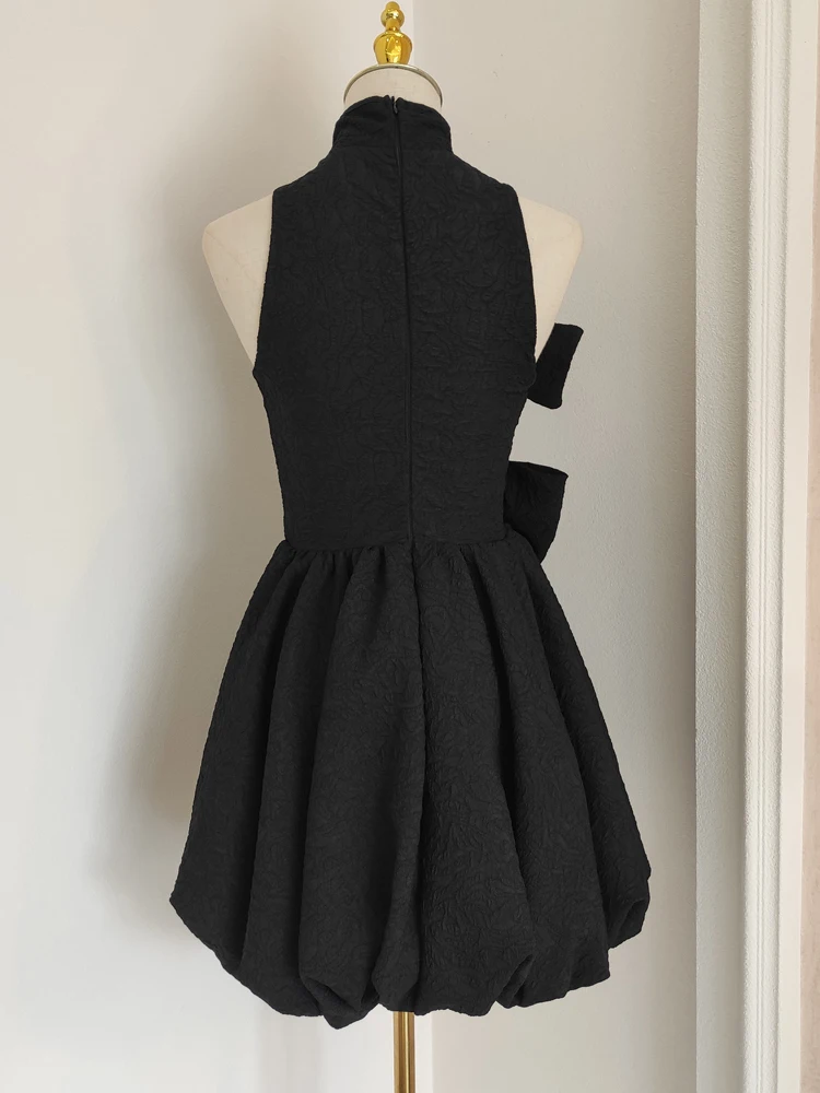 

2021 Summer New Jacquard Buckle Half Turtleneck Sleeveless Dress Ladies Solid Color Slimming Short Bud Dress for Female