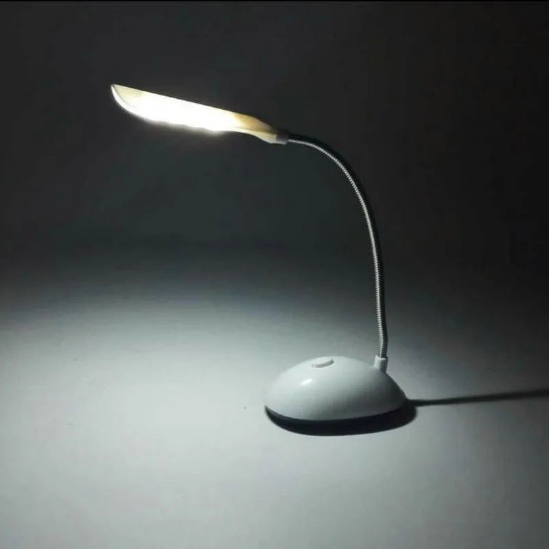 Светодиодная настольная лампа для чтения с защитой глаз детей обучающая Ночная