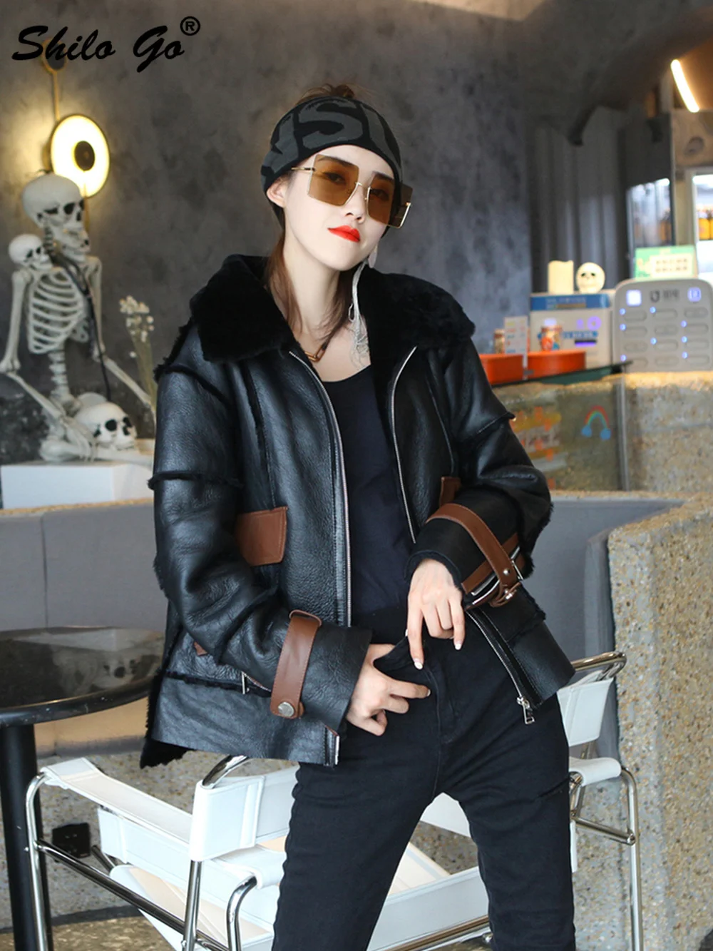 

Streetwear Peter Pan Collar Solid Thermal Padded Double Faced Fur Coat Women Casual Concise Safari Style Thick Warm Outwear