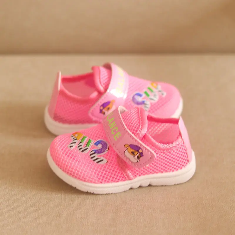 

2021 New Solid Bottom Baby Breathable Mesh Shoes for Boys and Girls Sports Shoes Soft Sole Non-slip Baby Walking Shoes