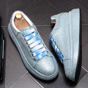 

Designer New Man Sneakers Charm Glitter Rhineston Thick Bottom Causal Flats Shoes Men Moccasins Rock Sports Walking Shoes