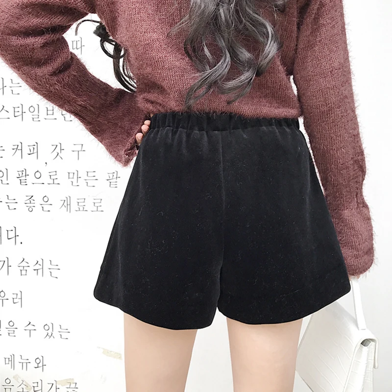 

DICLOUD Korean Black Shorts Women Winter Autumn Vintage High Waist Short Ladies Harajuku Elastic Waist Shorts Casual Bottoms