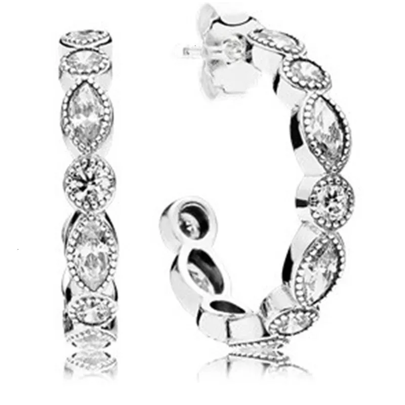 В Серебряные серьги постановления 925 предназначены для увлекательного Сердце