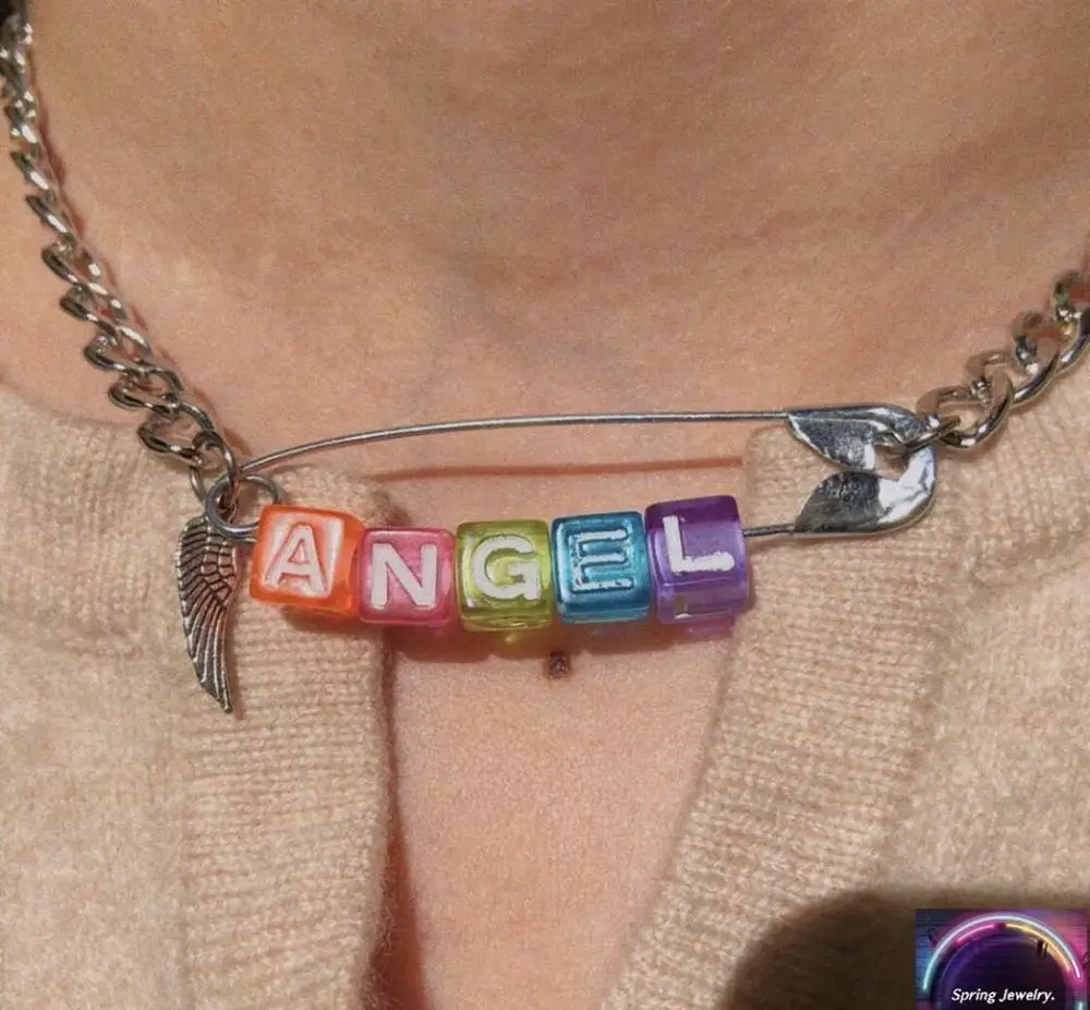 

Acrylic ANGEL Word Safety Pin Necklace WIth Wing ALPHABET SAFETY PIN CHOKER for E-girl Pin Safety Chain Safety Choker RE37D8