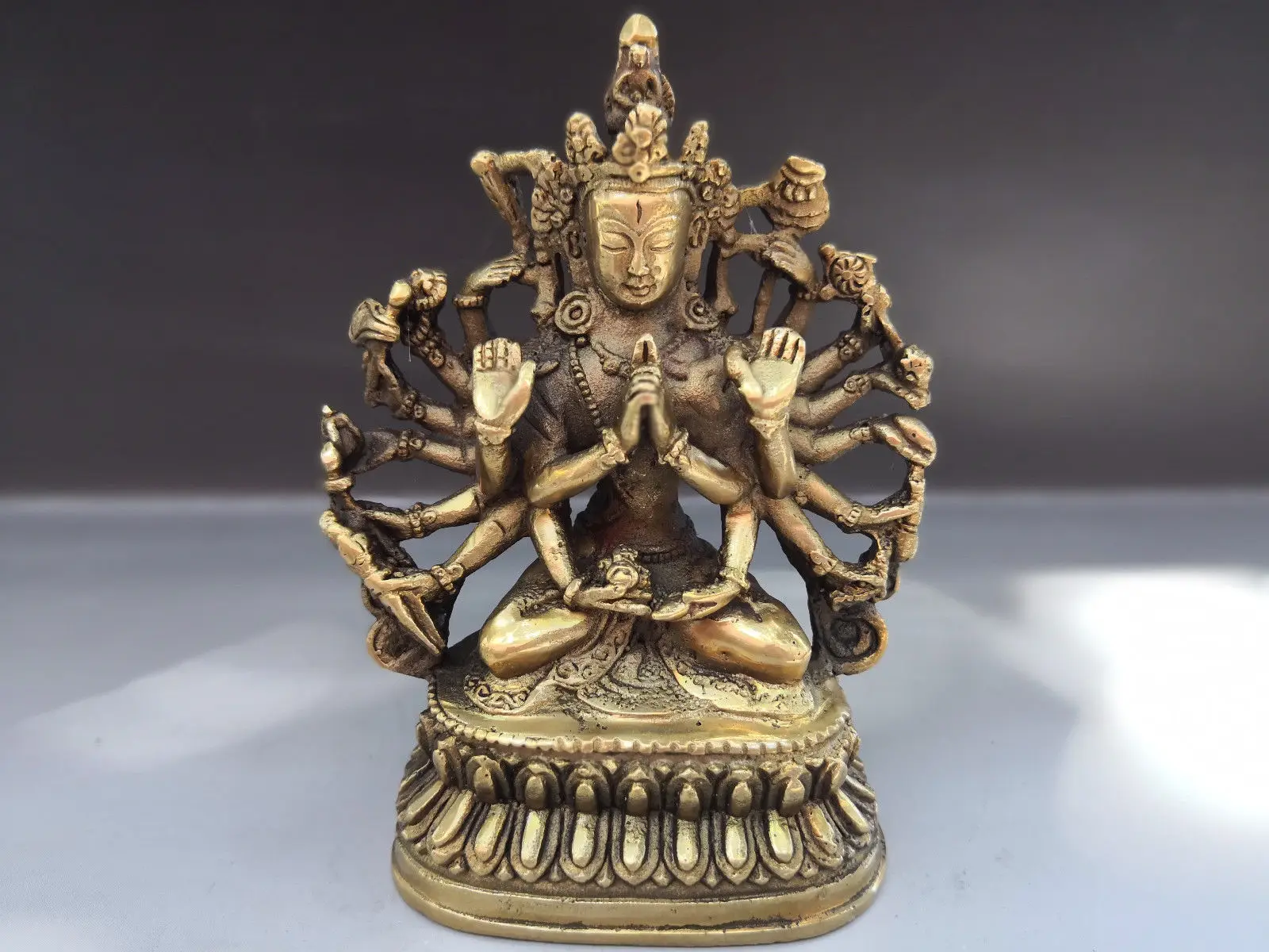 

Китайская старинная фотостатуя, медная статуя Бодхисаттва