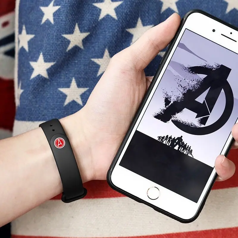 Силиконовый ремешок для Mi Band 4 3 Xiaomi с металлической пряжкой узором Miband