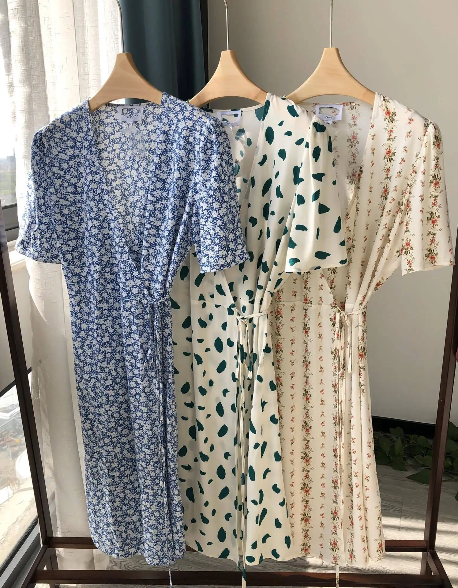 

High Quality Women Summer Elegant Vintage Print V-Neck Wrap Draped Flowing Short-Sleeved Dress