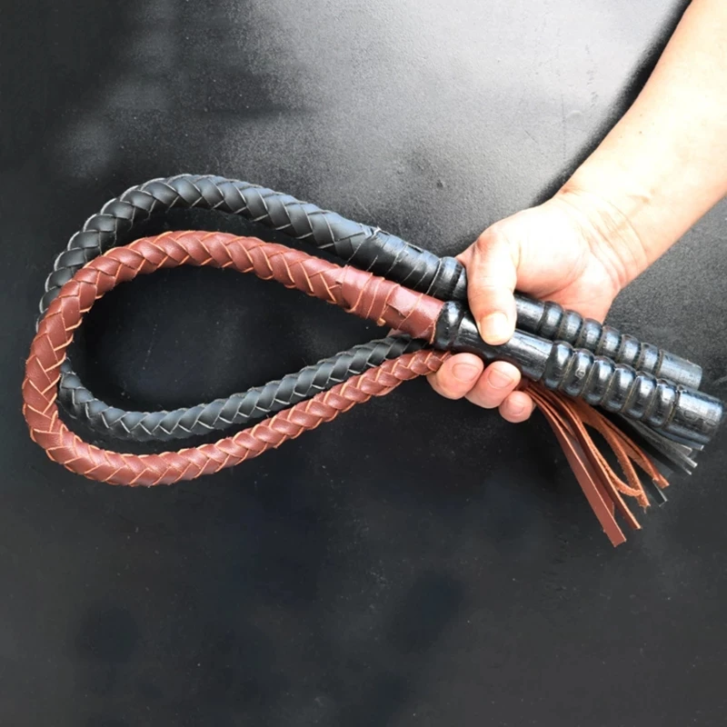 

Cowhide Horse Riding Crop 70cm/80cm/1m Long Anti-slip Performance Wooden Handle Riding Whips Horse Racing Equestrian Equipment