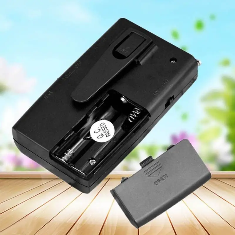 Карманный радиоприемник со встроенным динамиком универсальный портативный AM/FM с