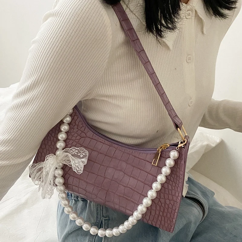 

Fashion Retro Casual Ladies Handbag Solid Color Shoulder Bag Chain Handbag Suitable for Shopping Purple