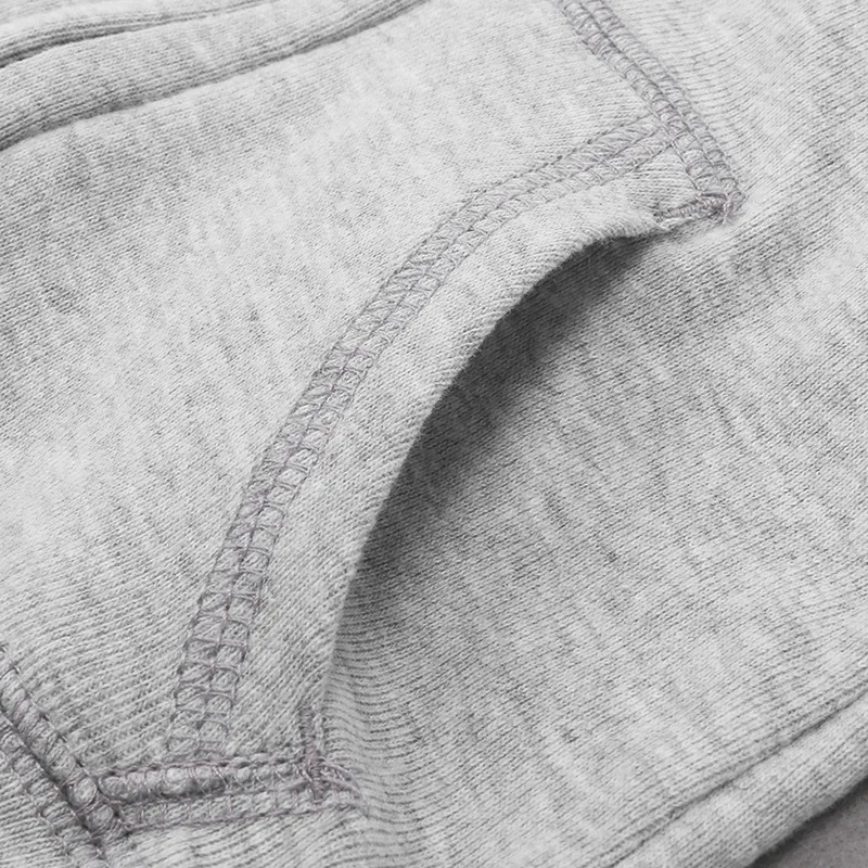 Комплект модной детской одежды из 3 предметов для мальчиков куртка + комбинезон