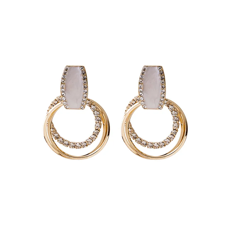 

Japanese and Korean female trend round long earrings temperament Korean personality wild earrings student accessories