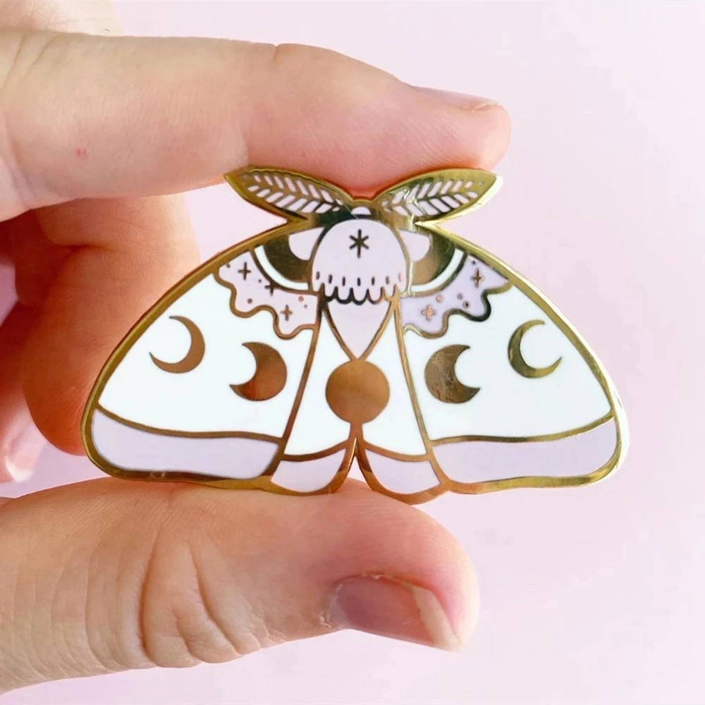

Cute Creative Cartoon Moon Moths Hard Enamel Pin Moon Phase Moth Badge Enamel Brooch Lapel Backpack Pin Couple Party Jewelry