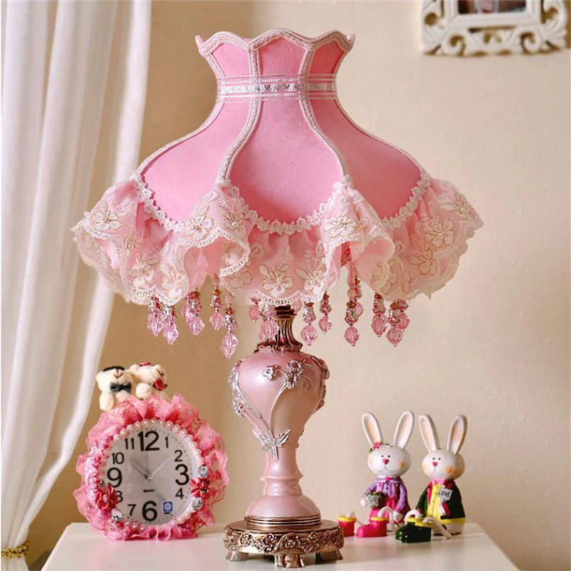 

Nordic Princess Room Resin LED Table Lamp Lamparas De Mesa Para El Dormitorio Table Light for Bedroom Decor Pink Resin Fixtures