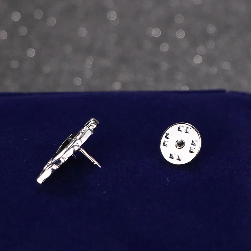 Мужская эмалированная брошь в виде крыльев рубашки | Украшения и аксессуары