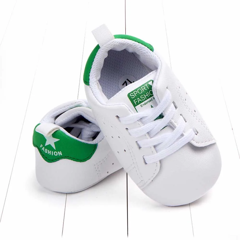 Обувь для новорожденных кожаные туфли на плоской подошве маленьких мальчиков и