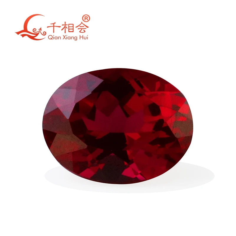 Созданный в лаборатории Рубин овальной формы натуральный разрез Красный цвет