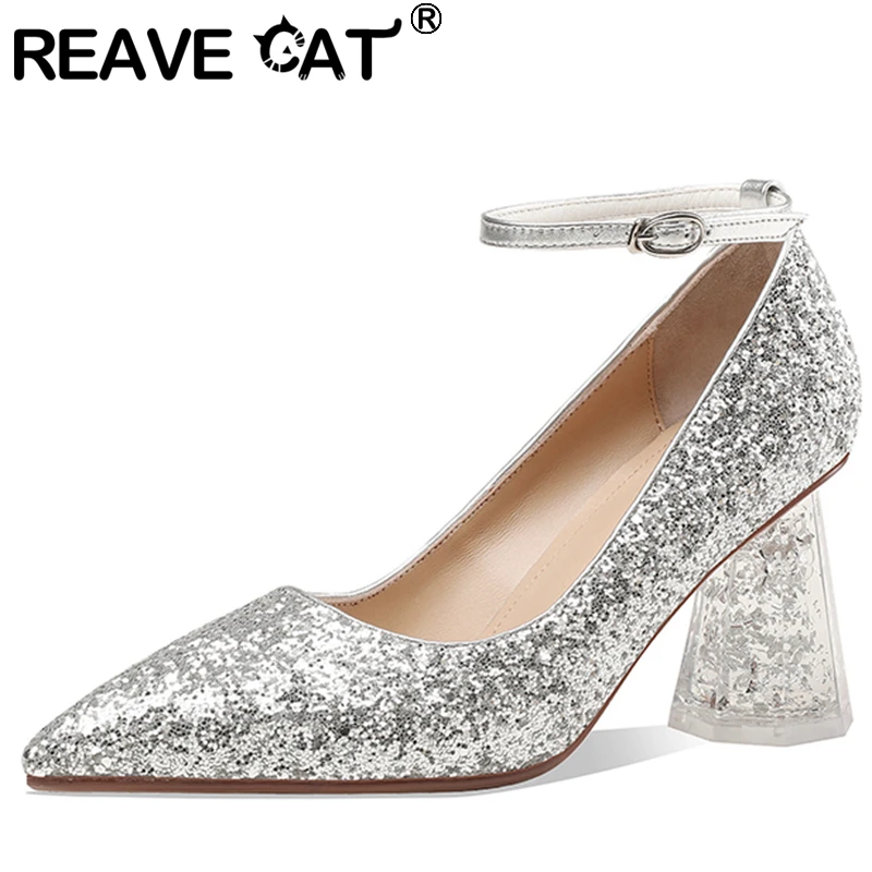

Женские туфли-лодочки с острым носком REAVE CAT, новые стильные туфли из натуральной кожи на блочном каблуке 2021 см с пряжкой и украшением, большо...