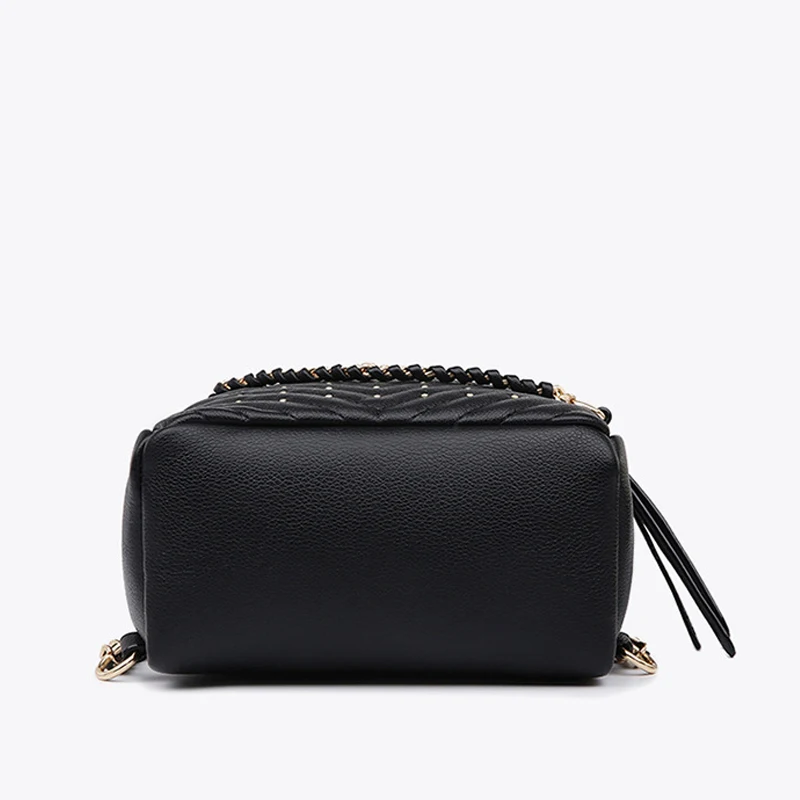 

2021european and American Style Backpack Ladies Fashion All -match Lingge Travel Storage Bag PU Backpack Solid Bag Women Zipper