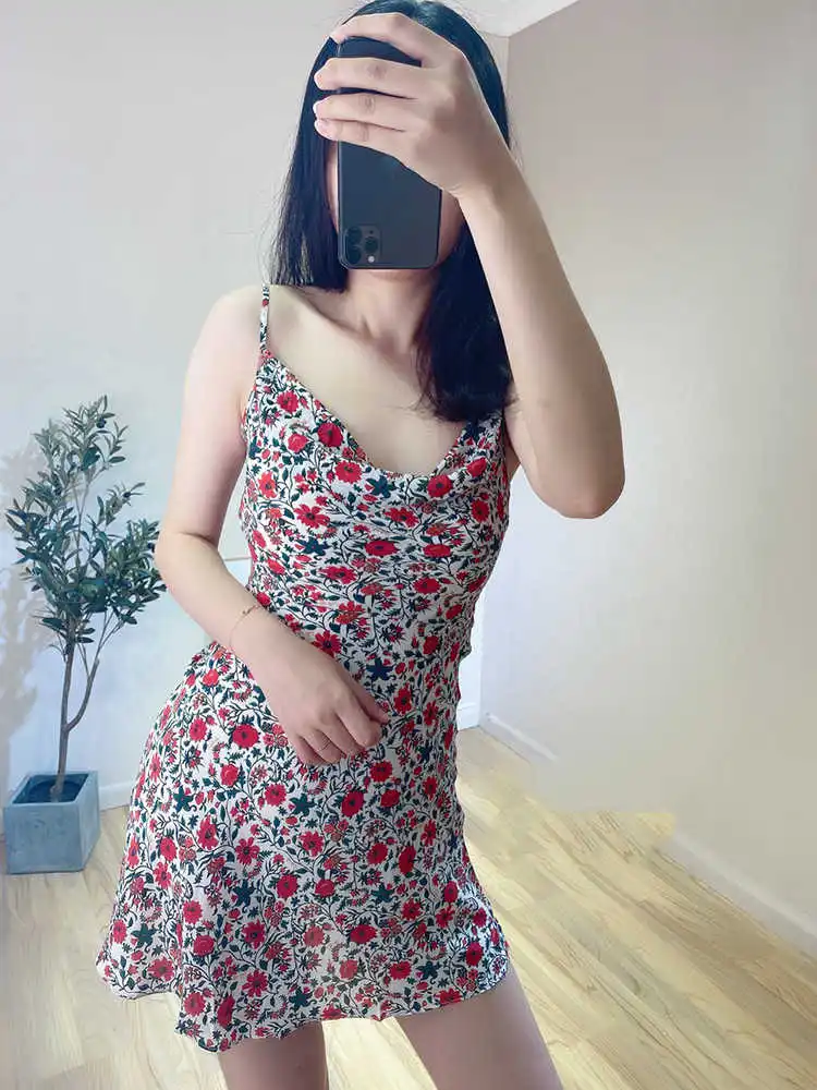 

Женское мини-платье на бретельках, повседневное стильное платье из 2020 шелка с цветочным принтом, без рукавов, с открытой спиной и высокой та...