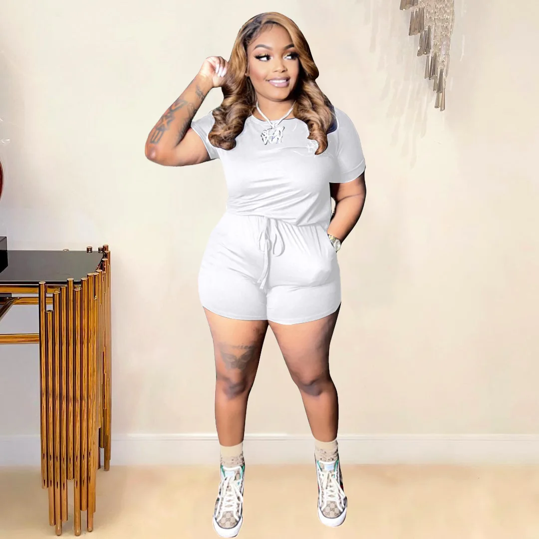 

ChocoMisty-LadyPlus Plus-size Jumpsuits & Rompers Solid Color Lace-up Pocket Romper KY3077