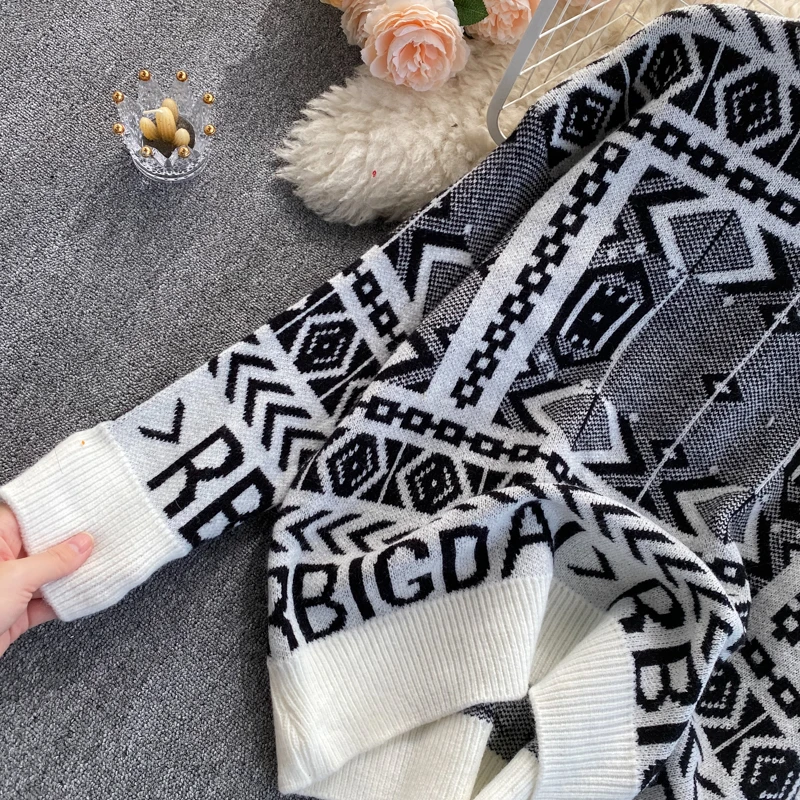 

2021 Fashion Spring Autumn Full Sleeve Oversized Pullover Sweater Geometric Sweater Women Vintage Style Loose Knitwear