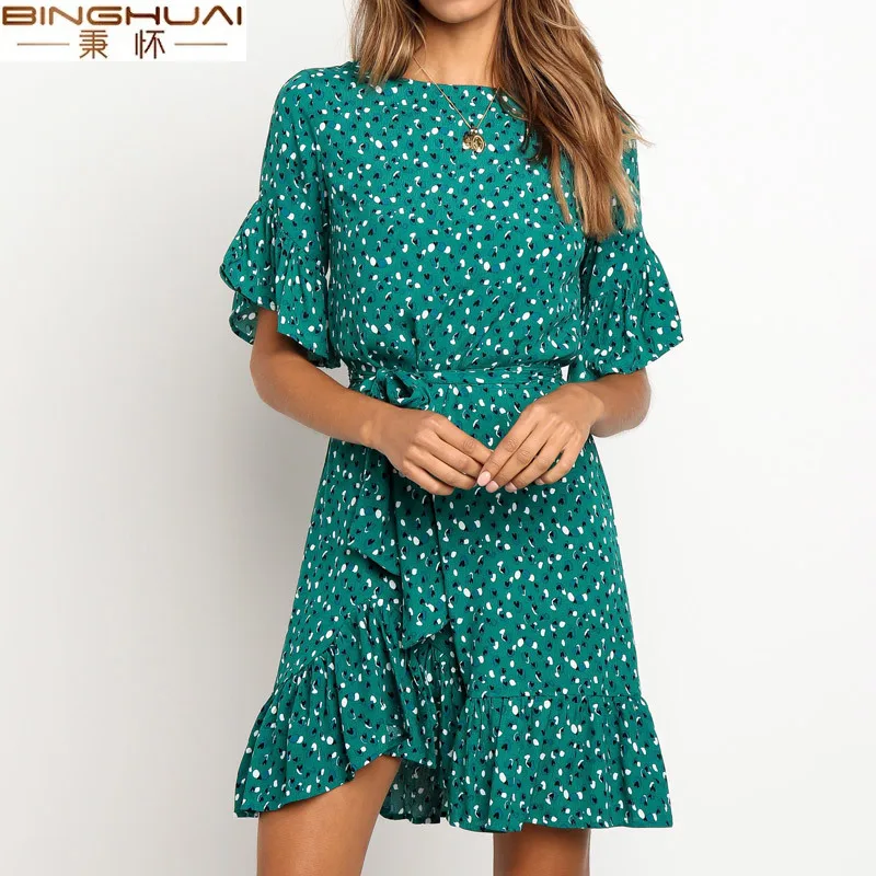 Летнее платье с цветочным принтом женское пляжное оборками в стиле бохо мини