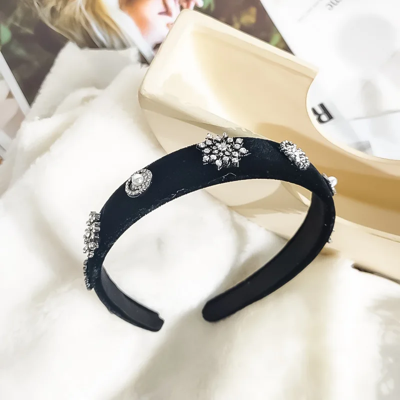 

2020 New Arrival Zeojrlly Crystal Trendy Hair Claws Star Women Hair Jewelry Female Elegant Elegant Women Jewelry