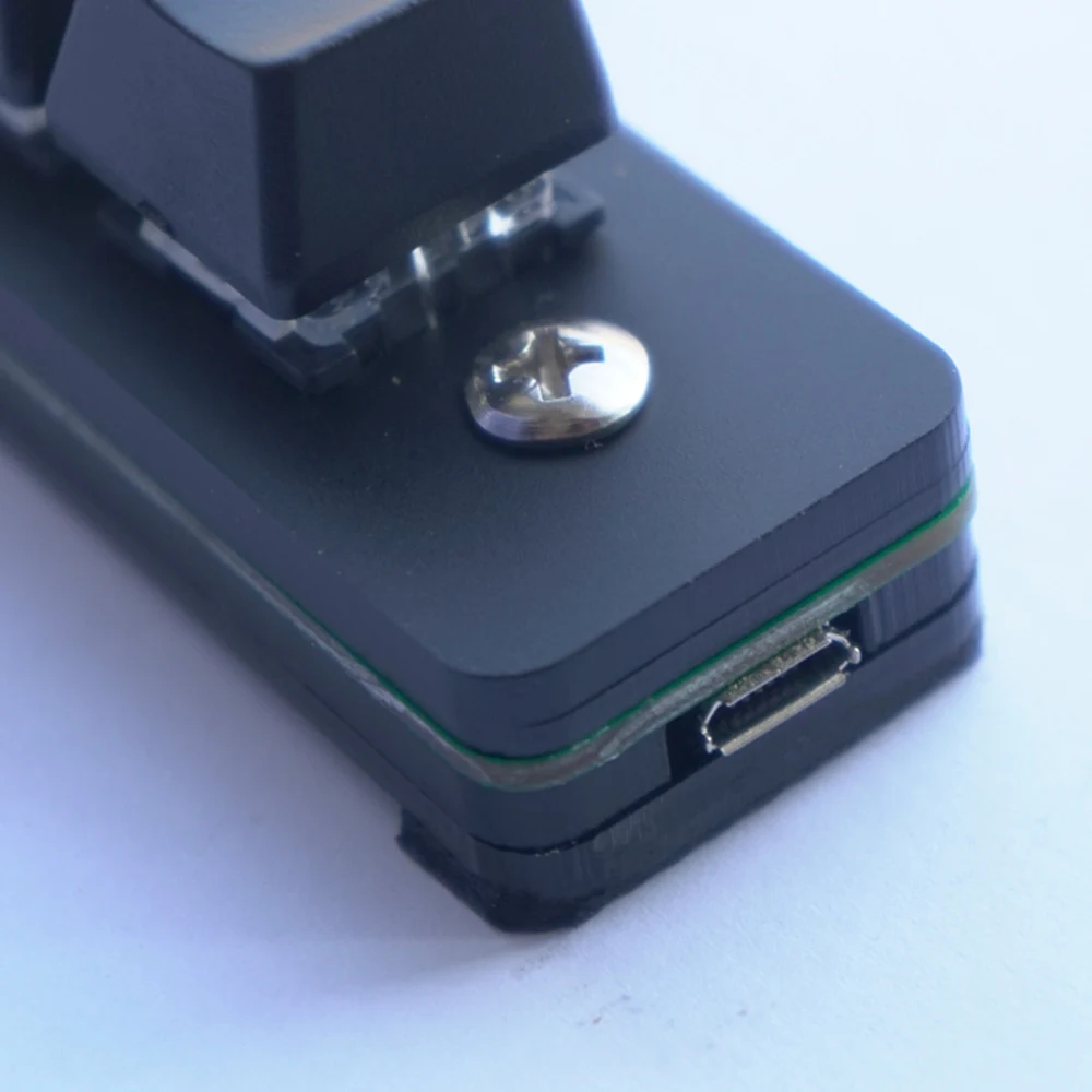 8 клавиш 30 символов Usb макро клавиатура Бесплатный драйвер синий переключатель