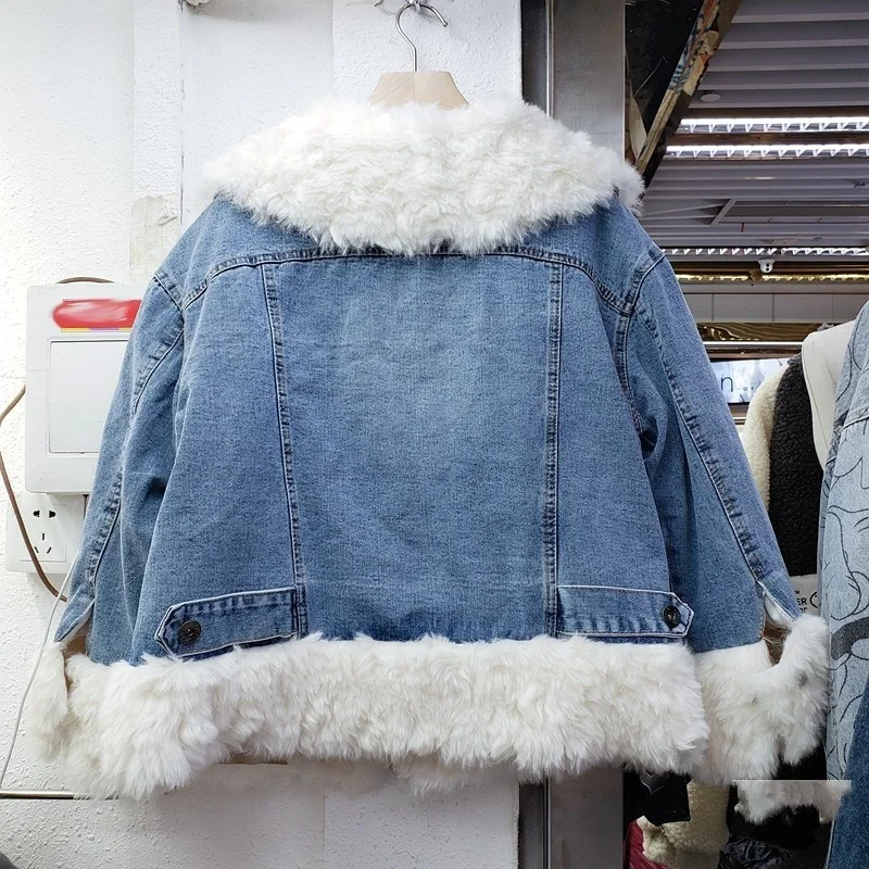 

Winter Thicken Denim Jacket Women Loose Fit Faux Wool Lamb Padded Warm Coat High Street Fashion Patchwork Female Jean Outerwear