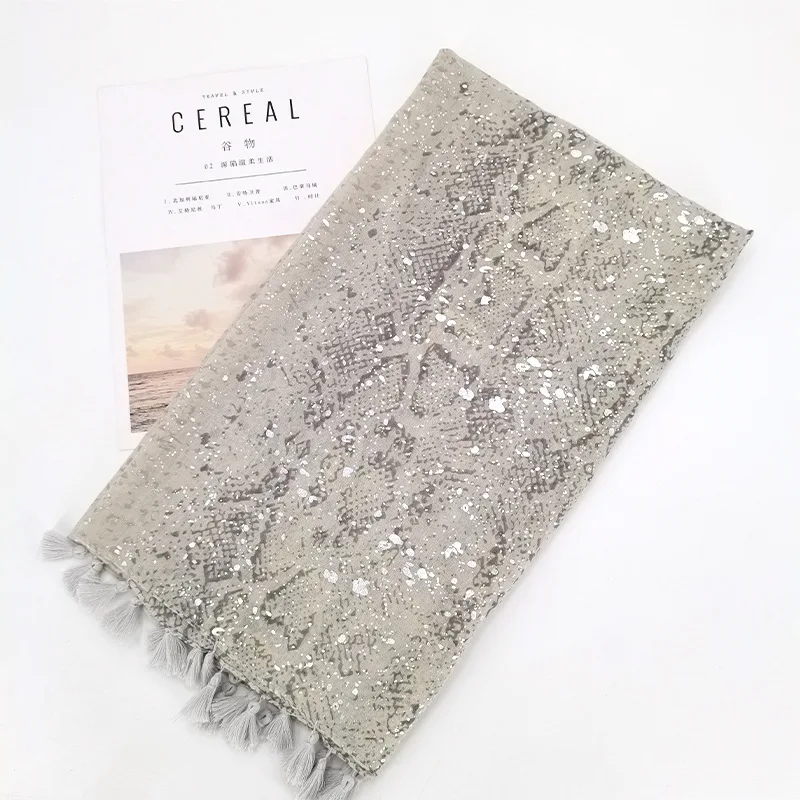 Модный Блестящий женский шарф с люрексом и змеиным рисунком мягкий серебряный