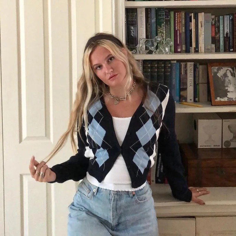 

Bazhenova Women Autumn Sweaters Cardigan Girls V-neck Plaid Button Elegant Knit Coats Office Lady Fall Loose Sweater Top R1006