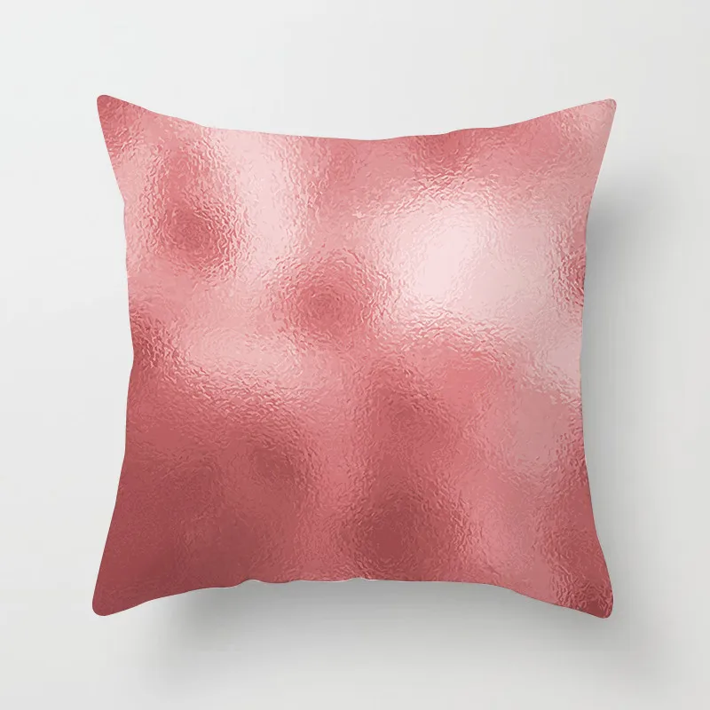 Чехол на подушку в скандинавском стиле с розовыми геометрическими листьями и