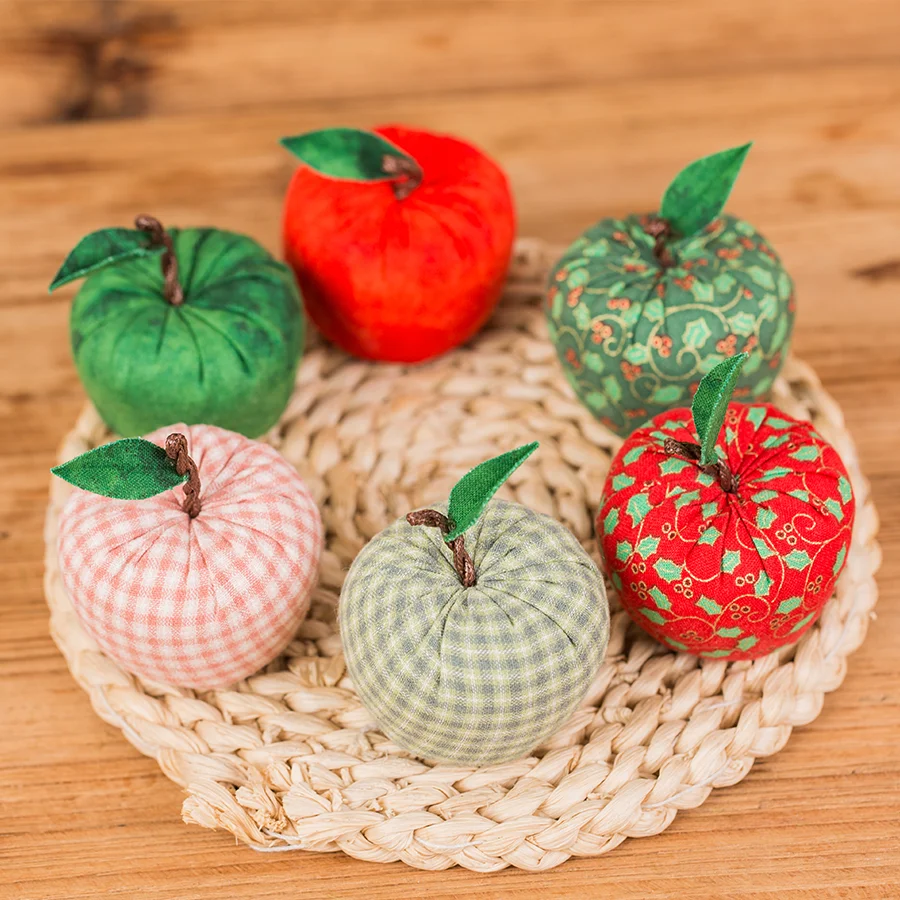 

2PCS New Fashion Handmade Apples Sachet Hanging Decorations Of Cloth Craf Filling Wormwood Lavender Fragrans And Jasmine