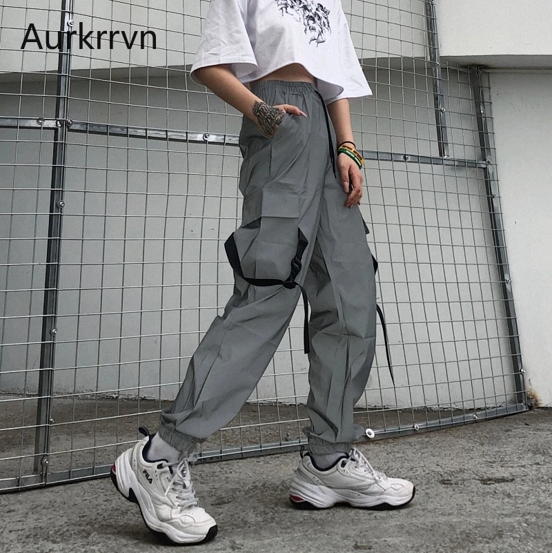 

Aurkrrvn Flash Reflective Jogger Pants 2020 Autumn Winter Women Casual Gray Cargo Pant Woman Hip Hop Streetwear Trousers Fashion