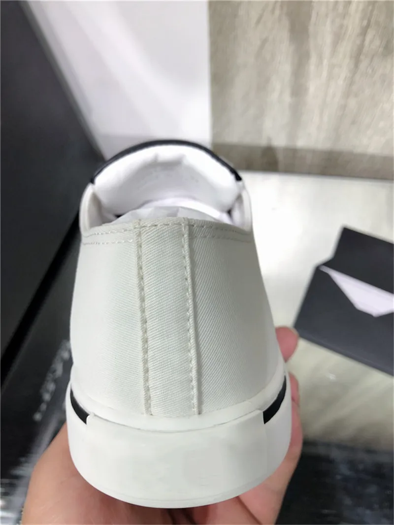 

Luxury Designers Printing Shoes Fashionable Casual Canvas Shoes Pointed Lace-up Low Top Flat Sportswear Shoes With Size 35-40